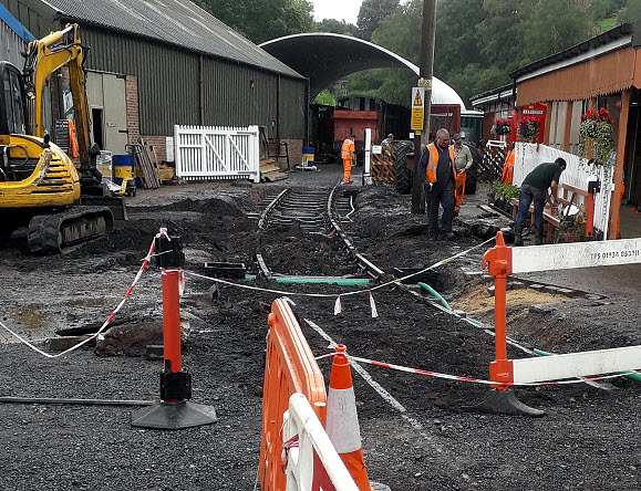 Relaying the long siding