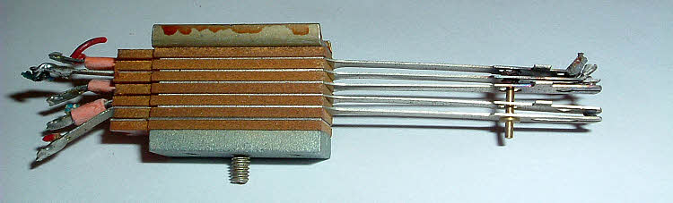 Springs 21-25 on a group selector B relay