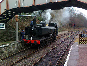 9681 taking water at Parkend